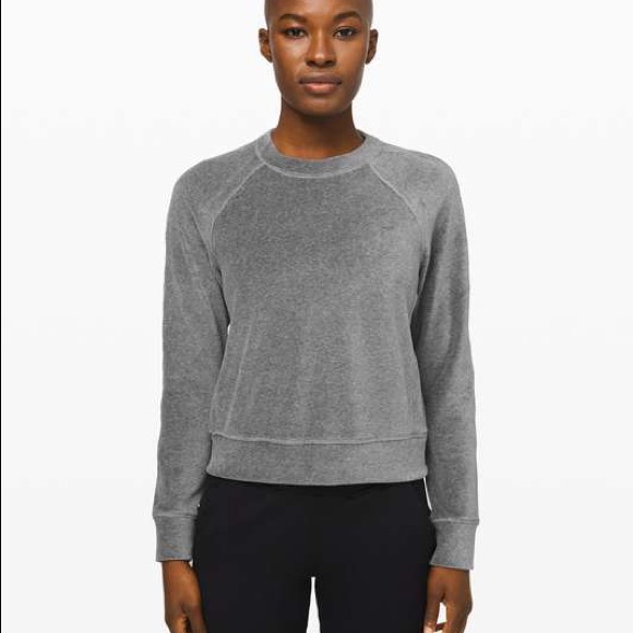 ISO Lululemon every moment crew - Picture 4 of 4